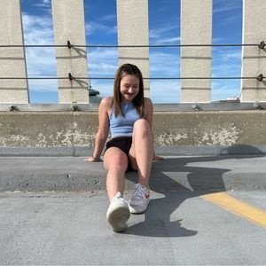 Meet your Posher, Brooke